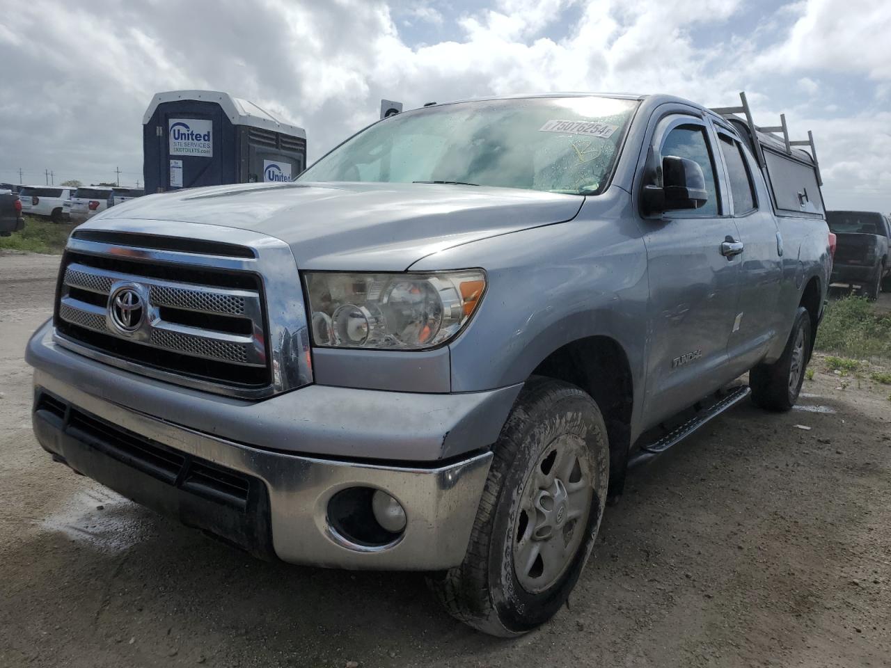 TOYOTA TUNDRA DOU 2012
