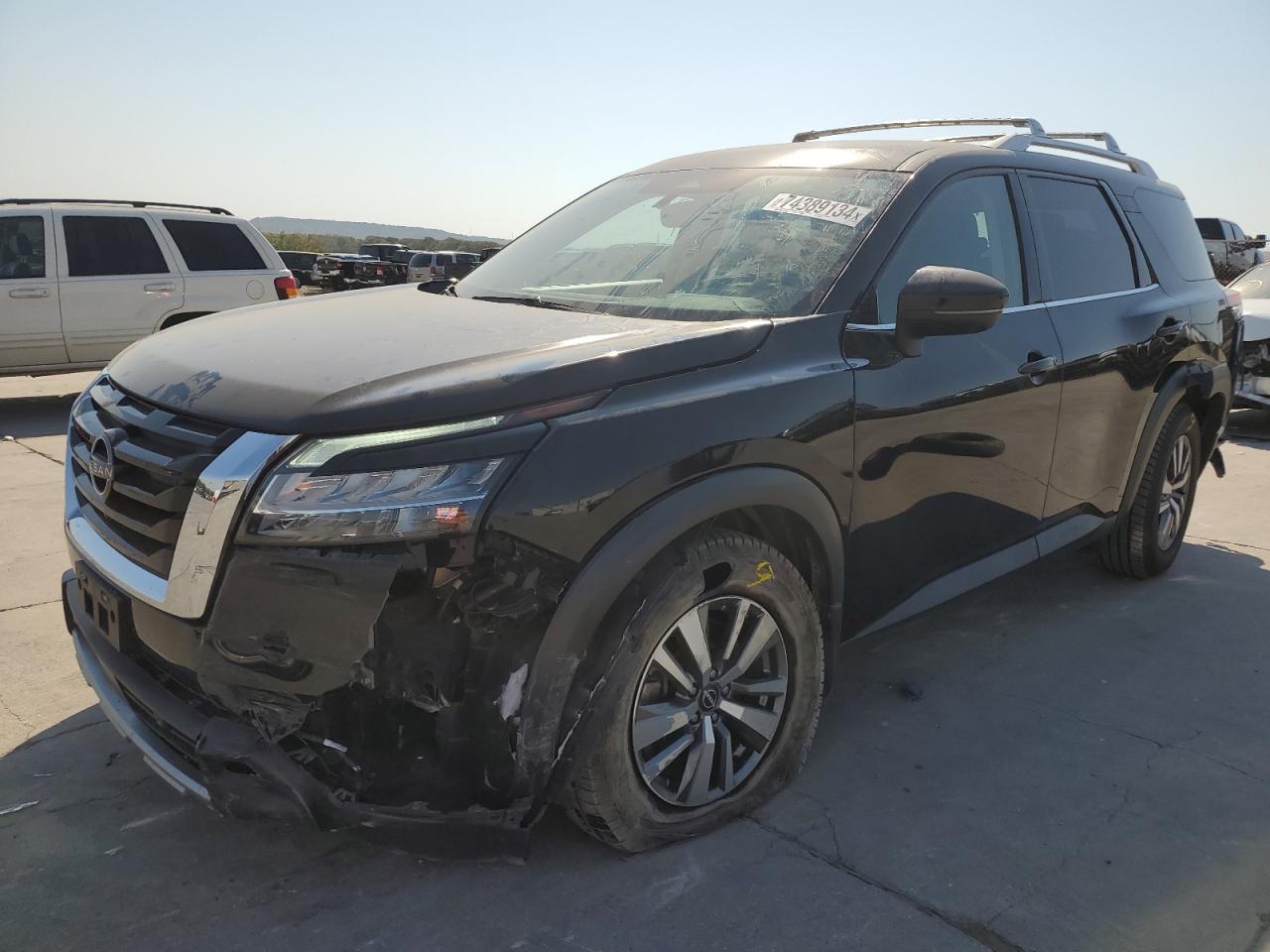 NISSAN PATHFINDER 2022