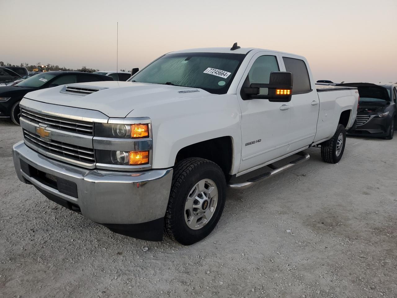 CHEVROLET SILVERADO 2018