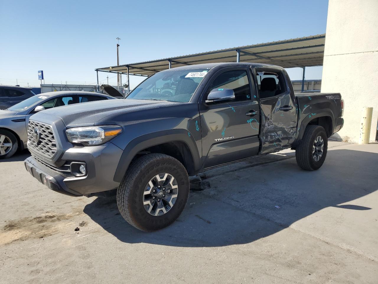 TOYOTA TACOMA DOU 2023