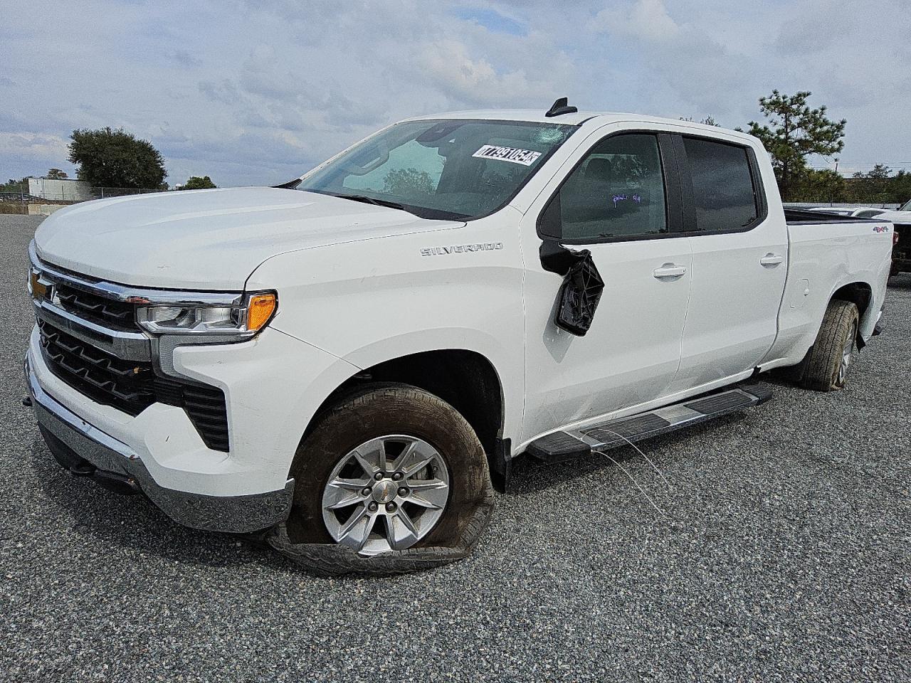 CHEVROLET SILVERADO 2023