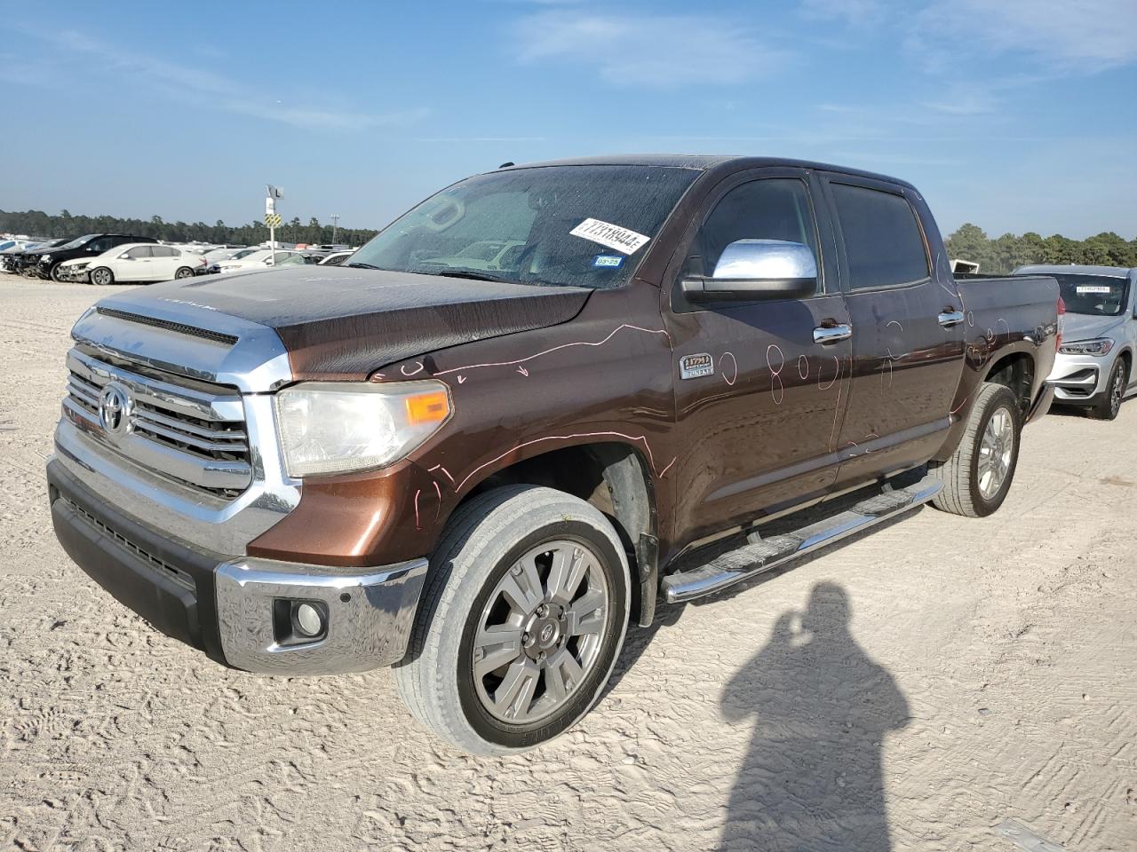 TOYOTA TUNDRA CRE 2017
