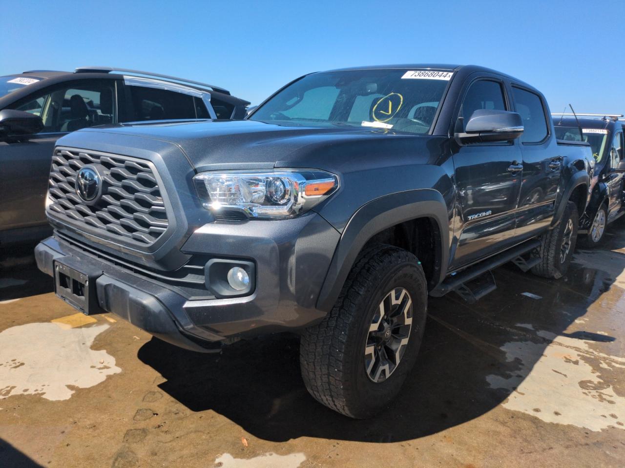 TOYOTA TACOMA DOU 2021