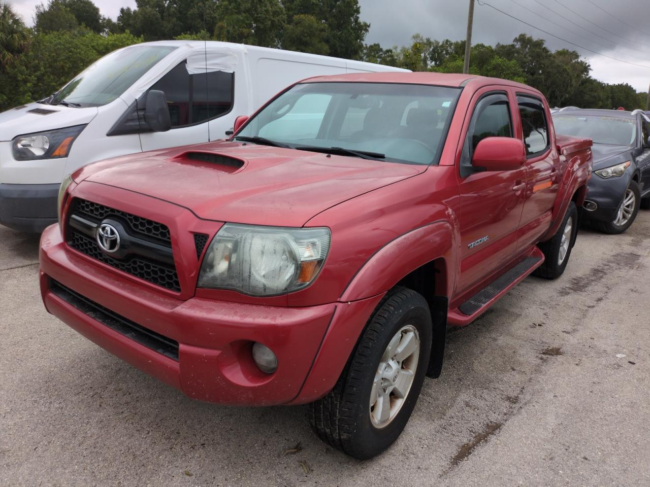 TOYOTA TACOMA DOU 2011