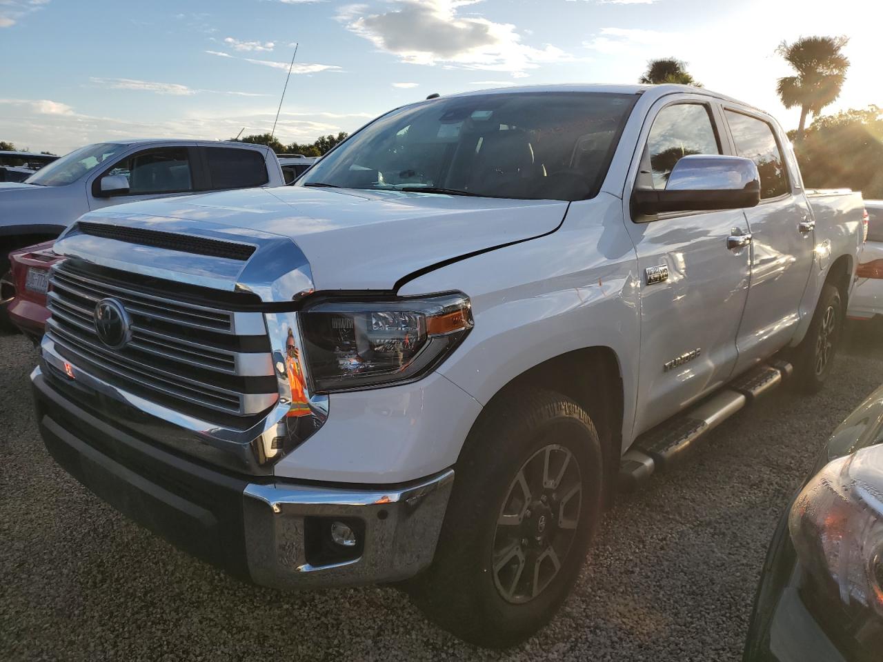 TOYOTA TUNDRA CRE 2018