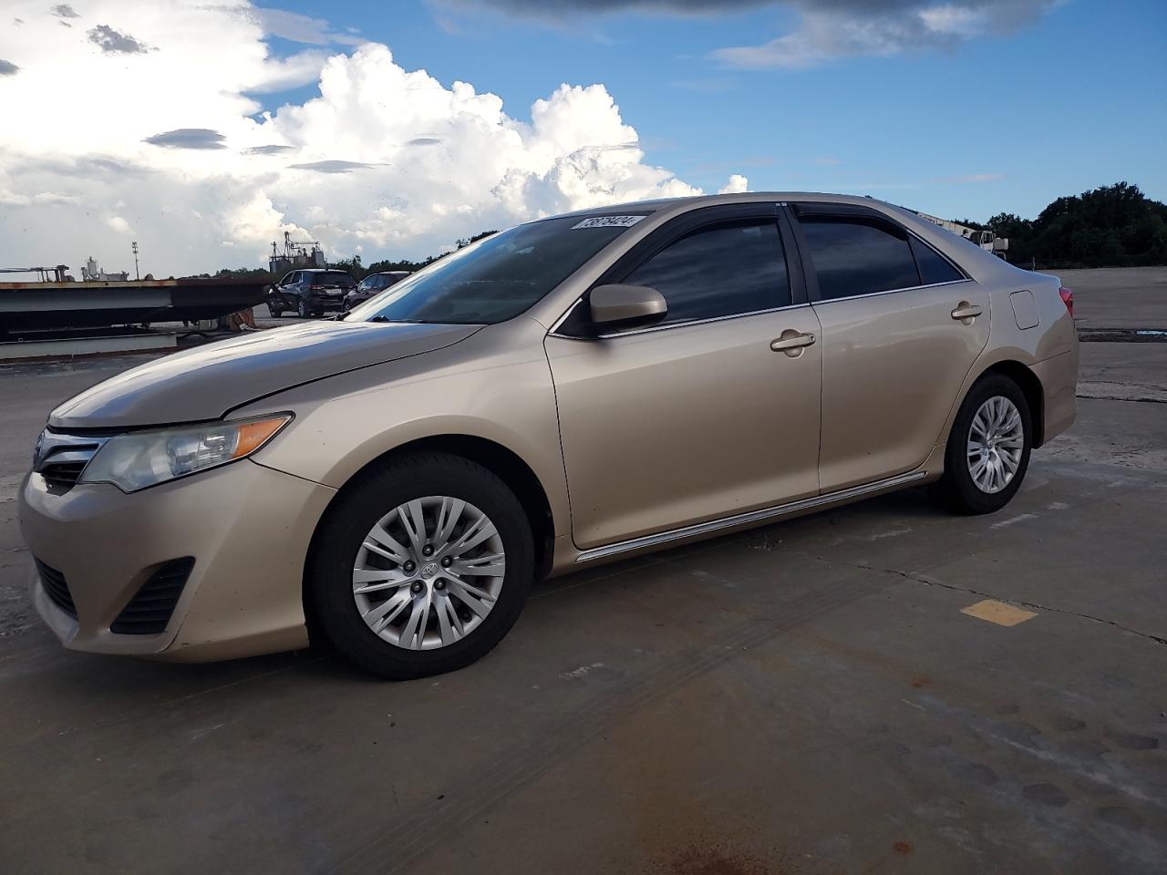 TOYOTA CAMRY BASE 2012
