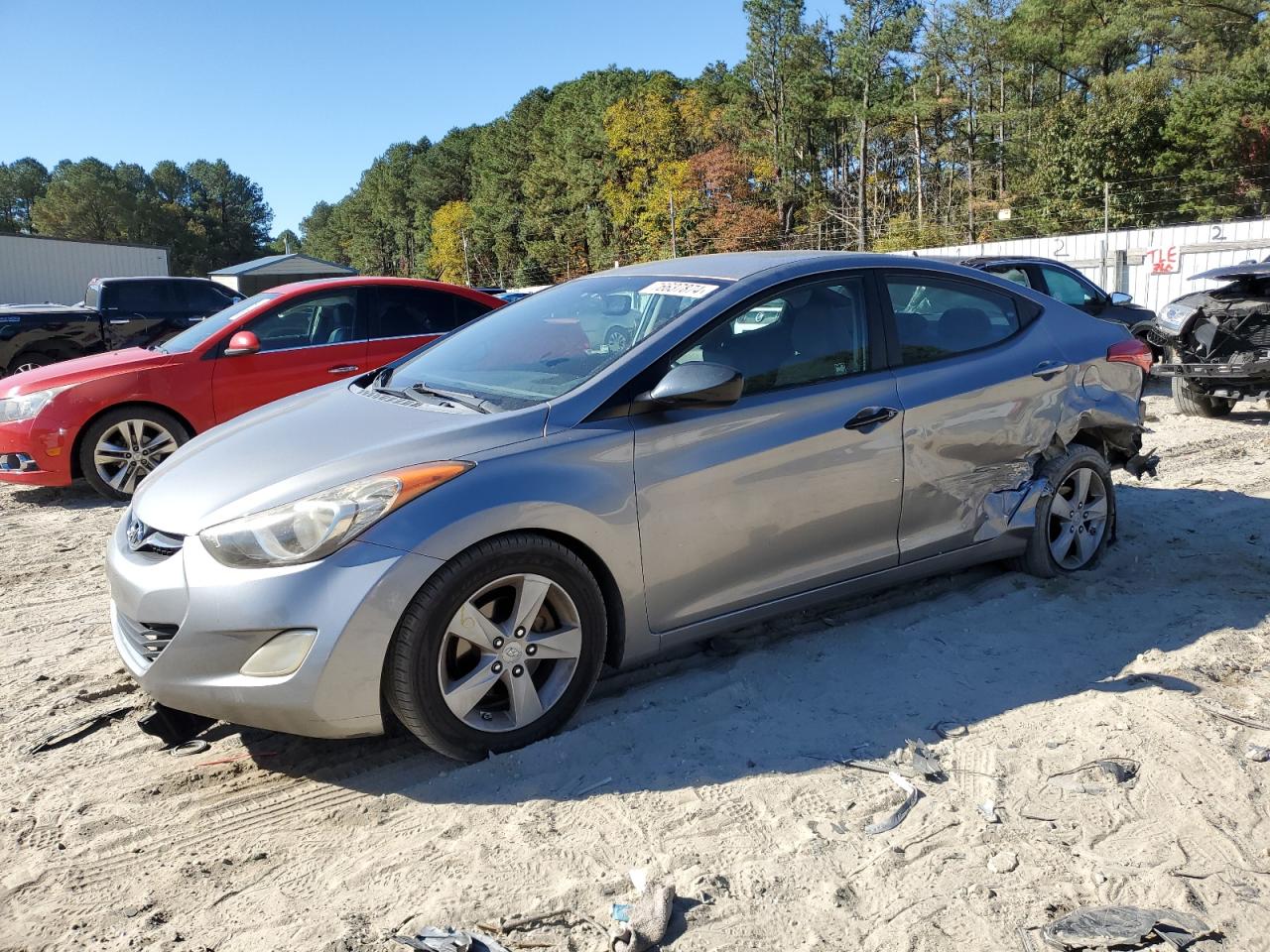 HYUNDAI ELANTRA GL 2012