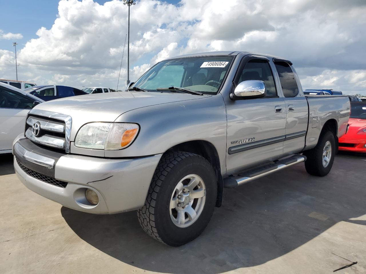 TOYOTA TUNDRA ACC 2006