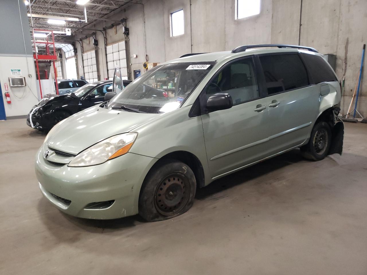 TOYOTA SIENNA CE 2007