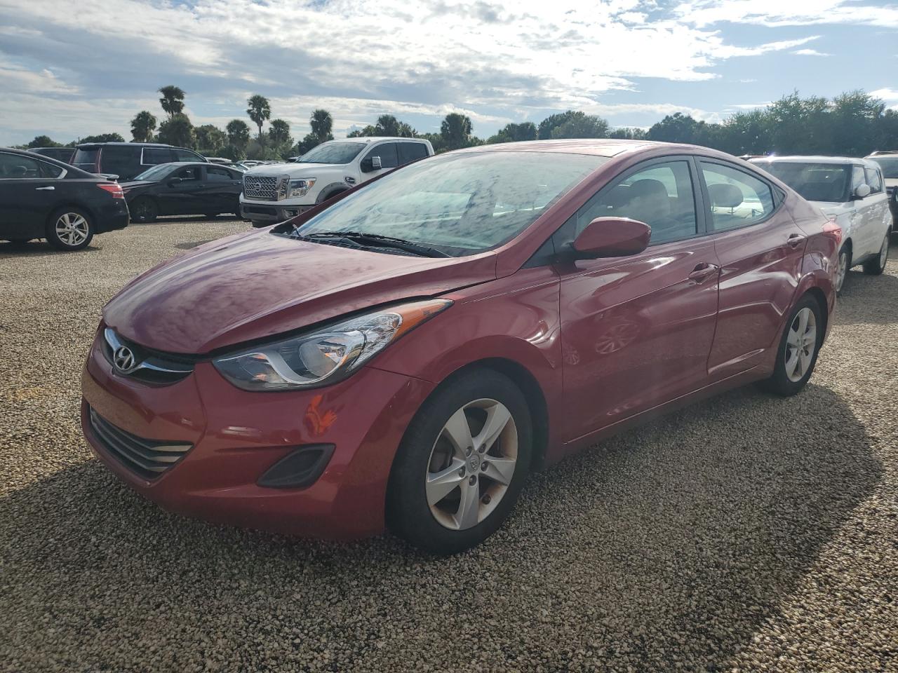 HYUNDAI ELANTRA GL 2013