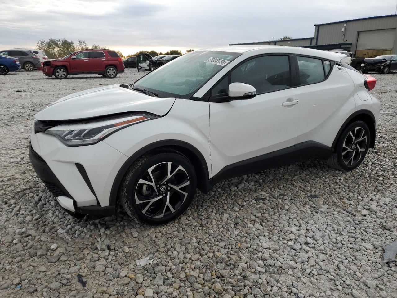 TOYOTA C-HR XLE 2022