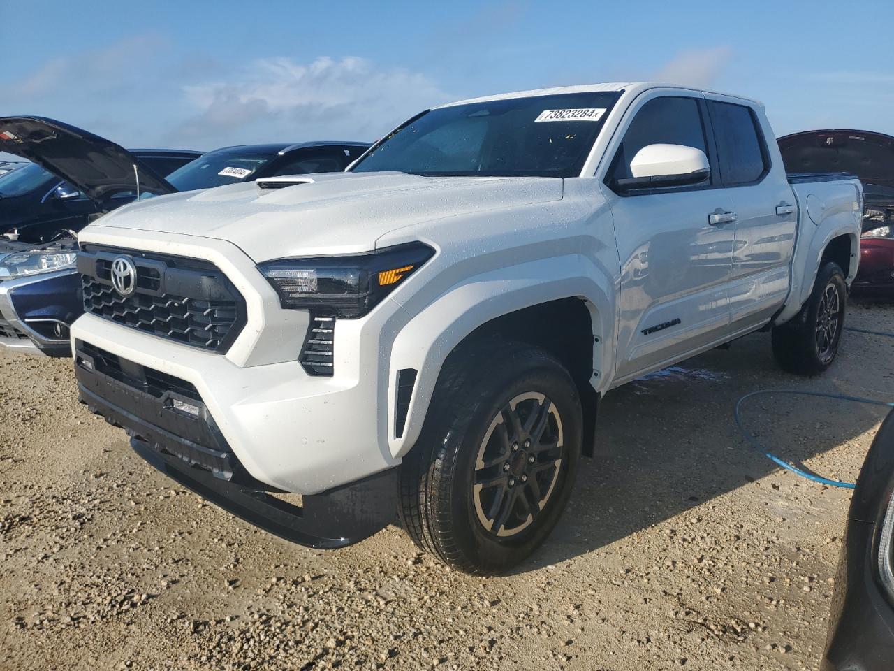 TOYOTA TACOMA DOU 2024
