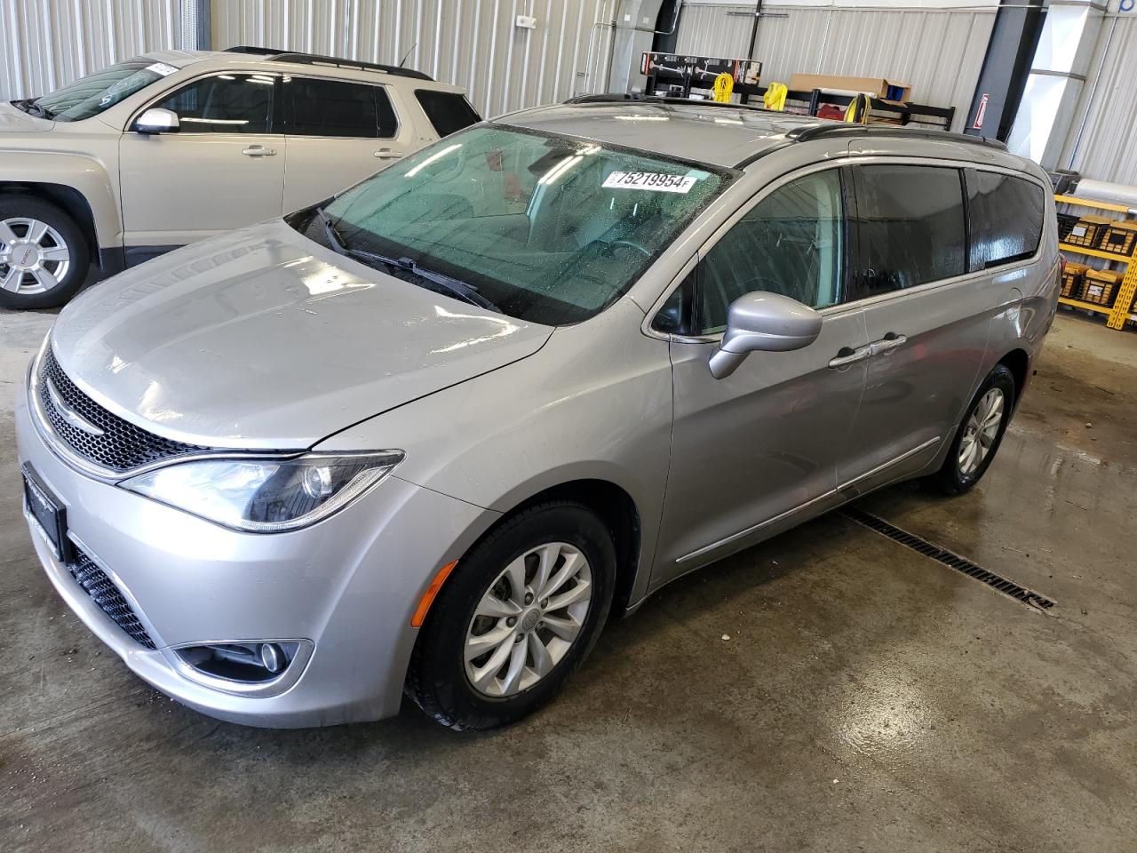 CHRYSLER 300 2017