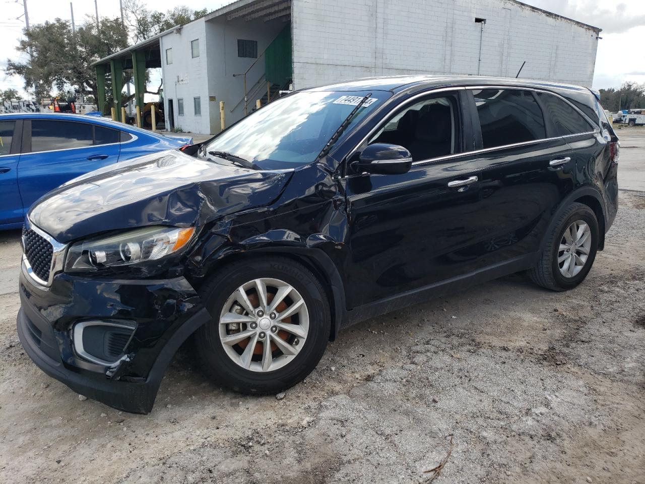 KIA SORENTO LX 2017