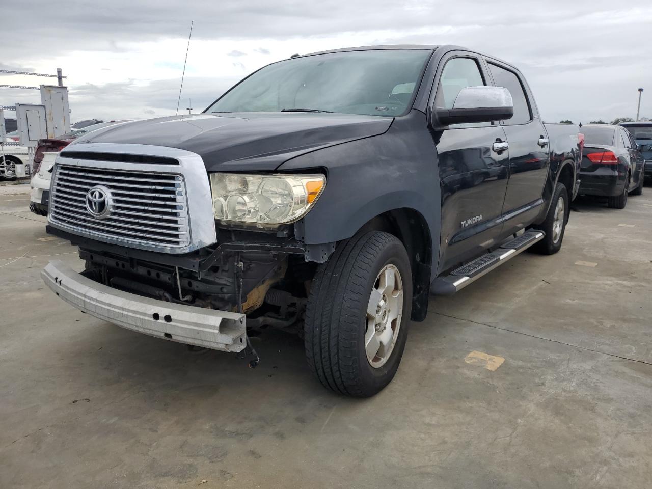 TOYOTA TUNDRA CRE 2012