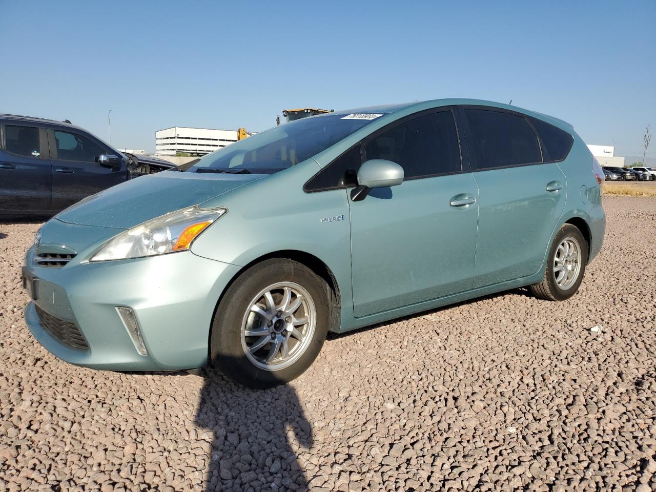 TOYOTA PRIUS V 2014