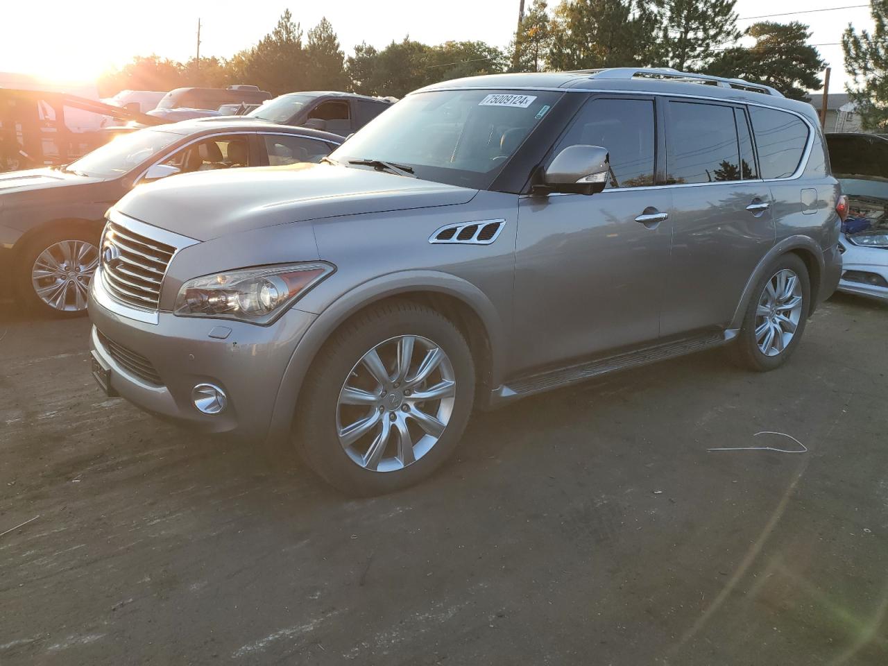 INFINITI QX56 2011