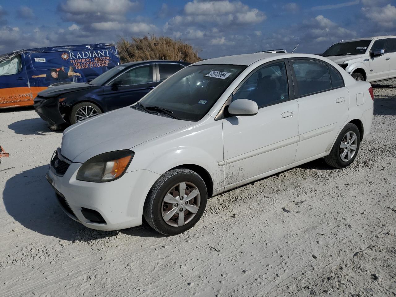 KIA RIO BASE 2011