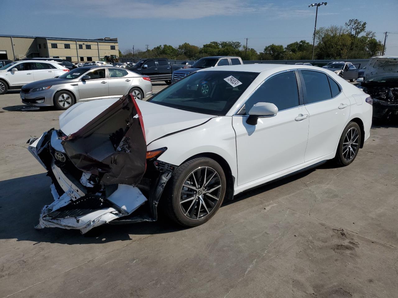 TOYOTA CAMRY SE N 2024