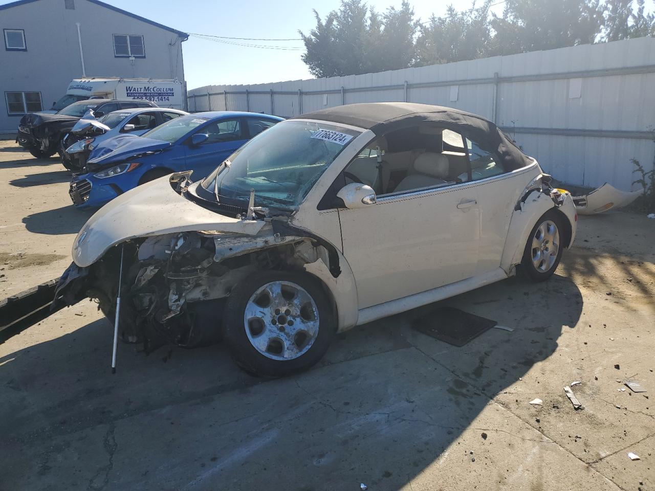 VOLKSWAGEN NEW BEETLE 2003