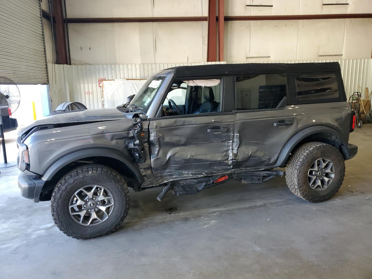FORD BRONCO BAS 2023