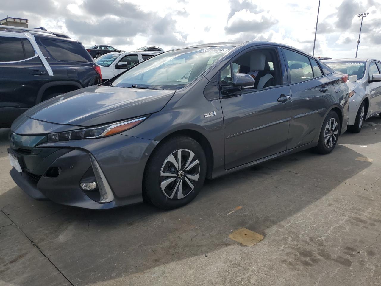 TOYOTA PRIUS PRIM 2017