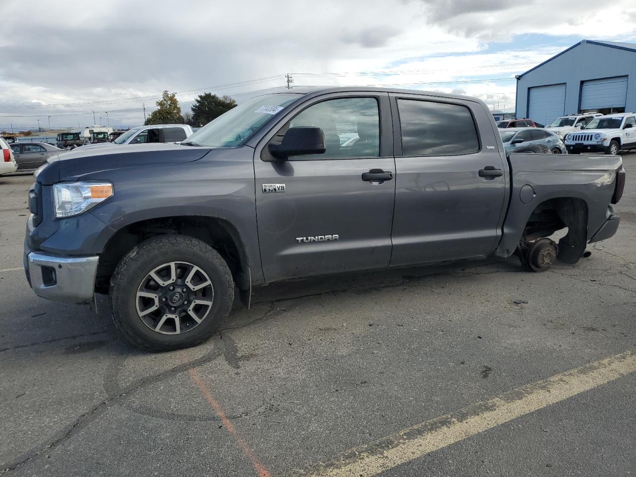 TOYOTA TUNDRA CRE 2017