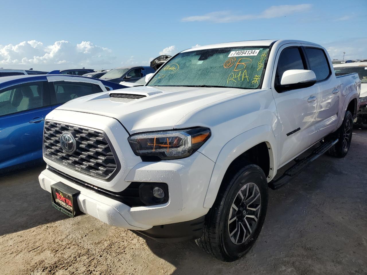 TOYOTA TACOMA DOU 2021