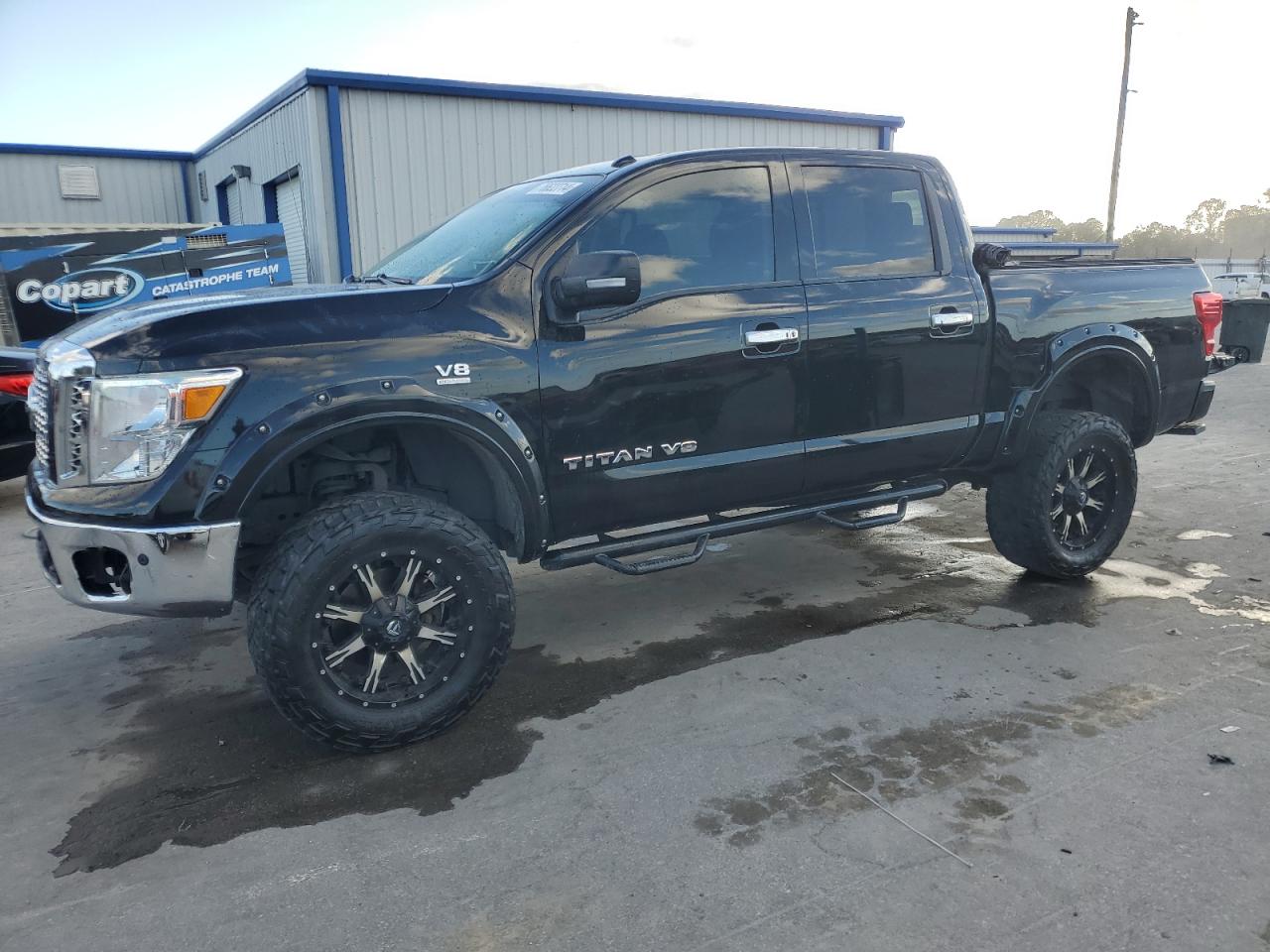 NISSAN TITAN SV 2018