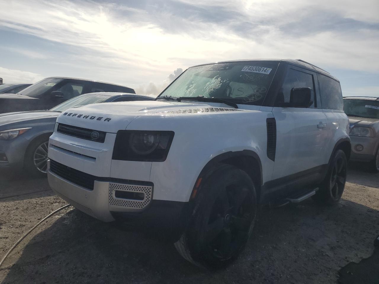 LAND ROVER DEFENDER 9 2023