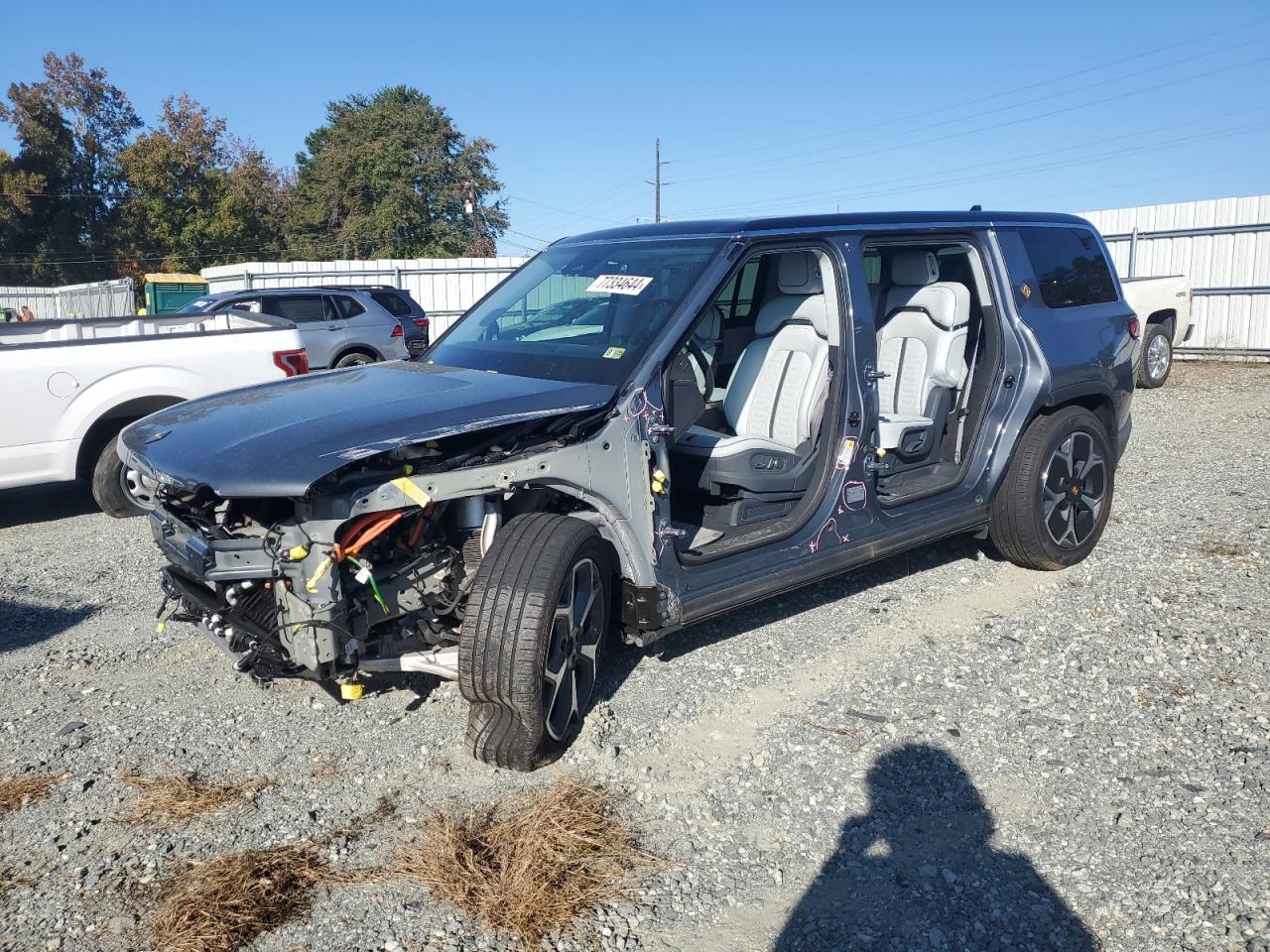 RIVIAN R1S ADVENT 2023