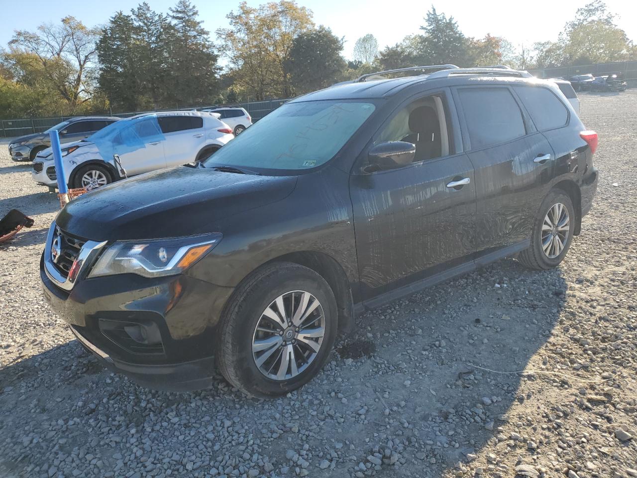 NISSAN PATHFINDER 2019