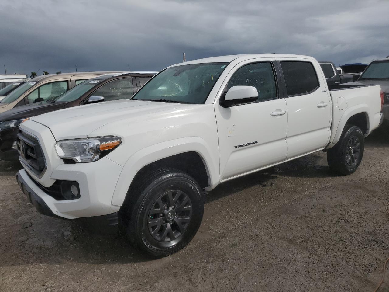 TOYOTA TACOMA DOU 2020