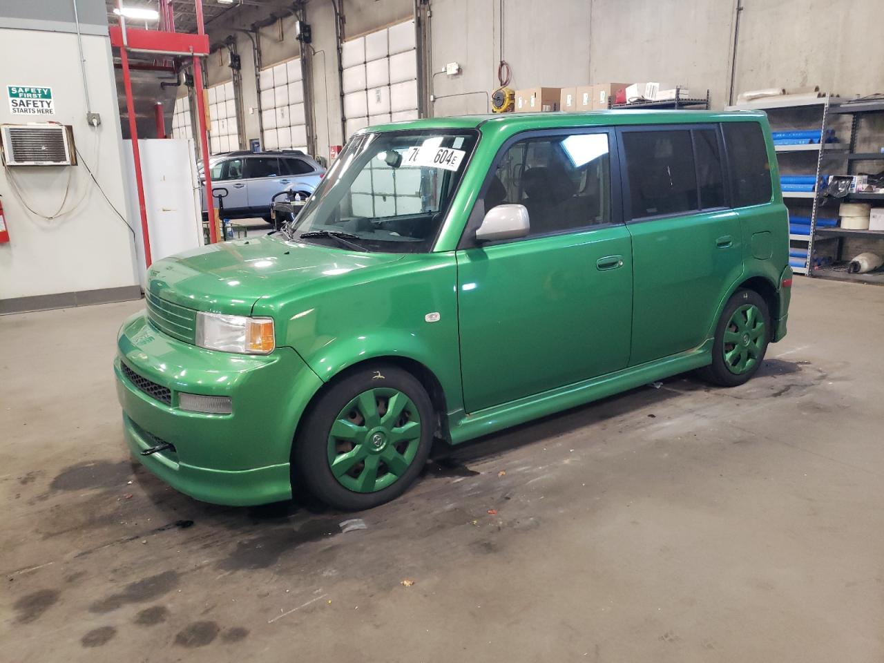 TOYOTA SCION XB 2006