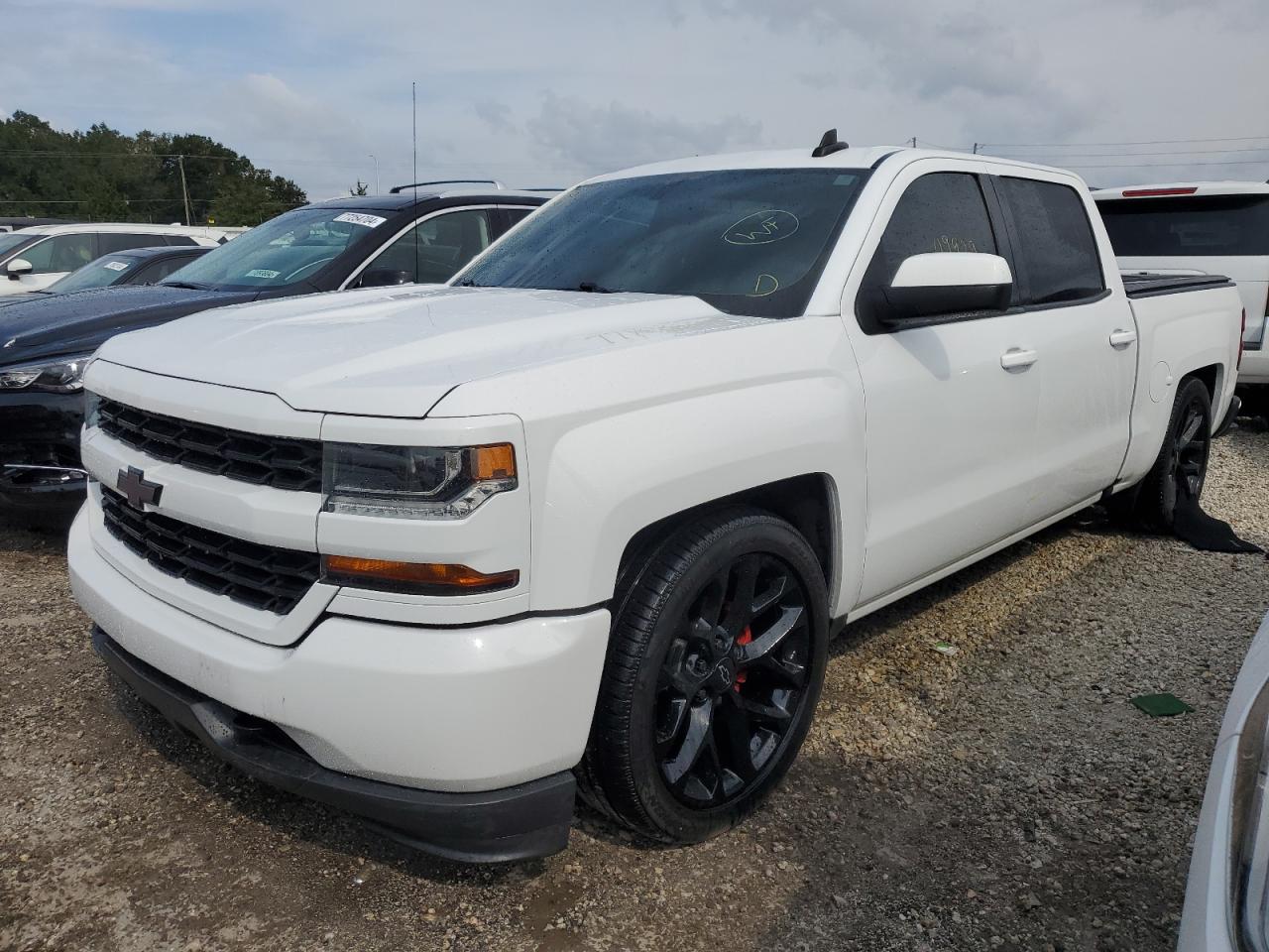 CHEVROLET SILVERADO 2018