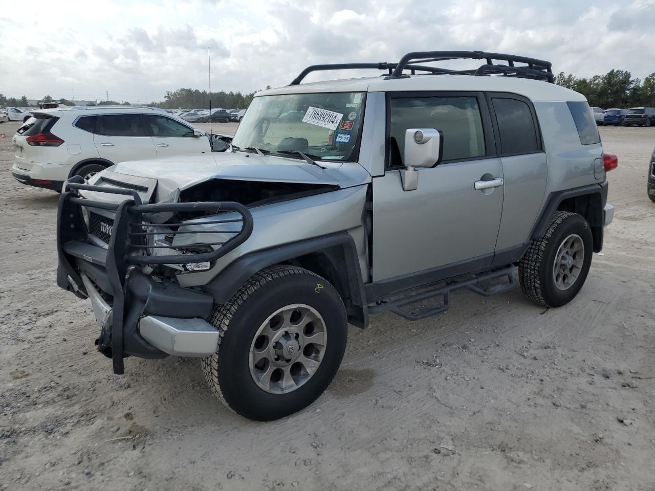 TOYOTA FJ CRUISER 2012