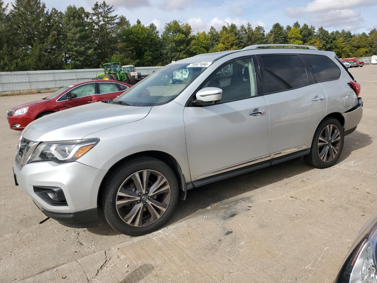 NISSAN PATHFINDER 2019