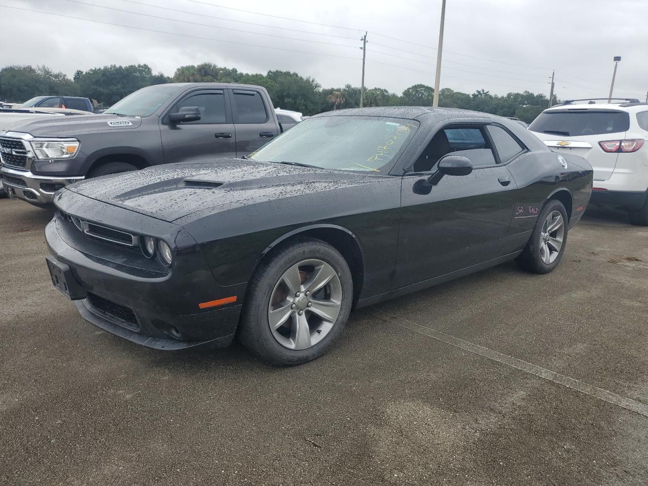 DODGE CHALLENGER 2015