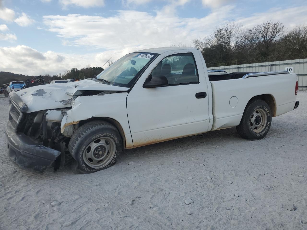 DODGE DAKOTA BAS 2002