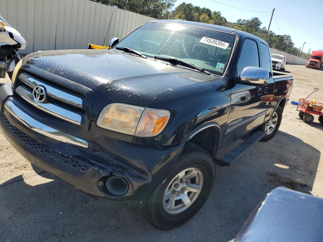 TOYOTA TUNDRA ACC 2006