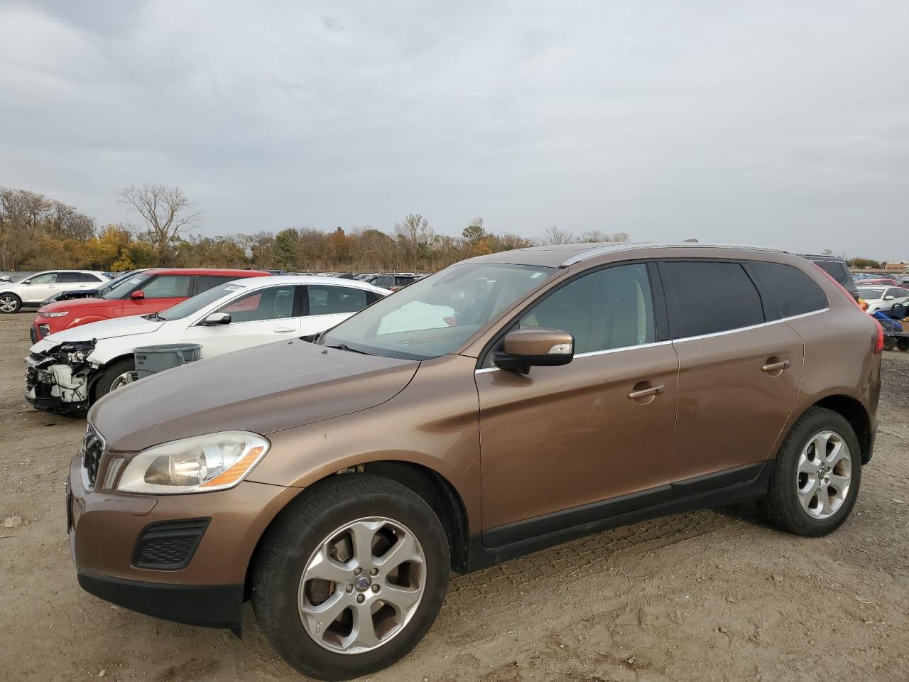 VOLVO XC60 T6 2012