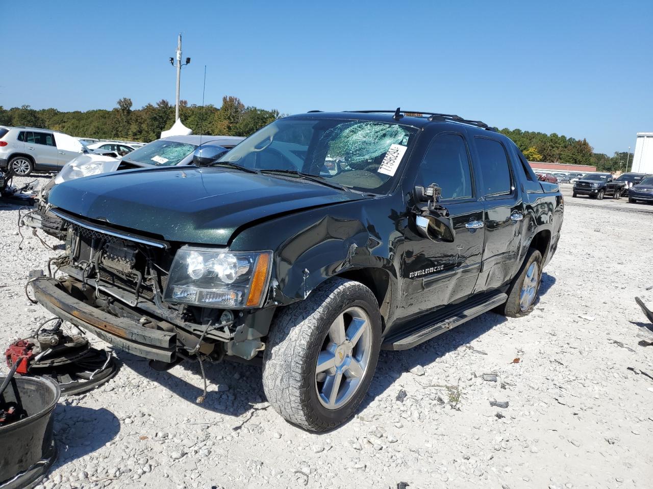 CHEVROLET AVALANCHE 2013