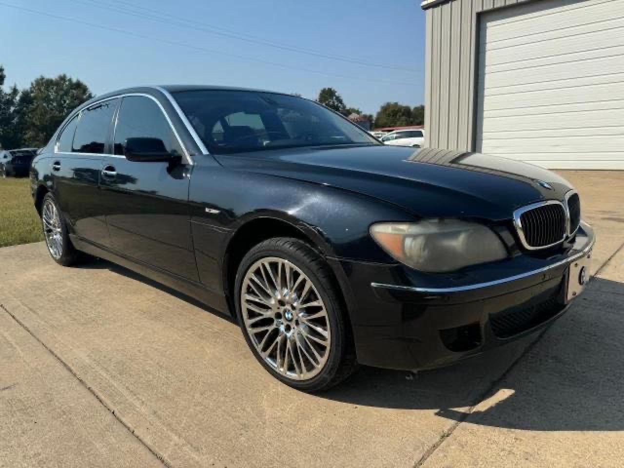 BMW 750 2007