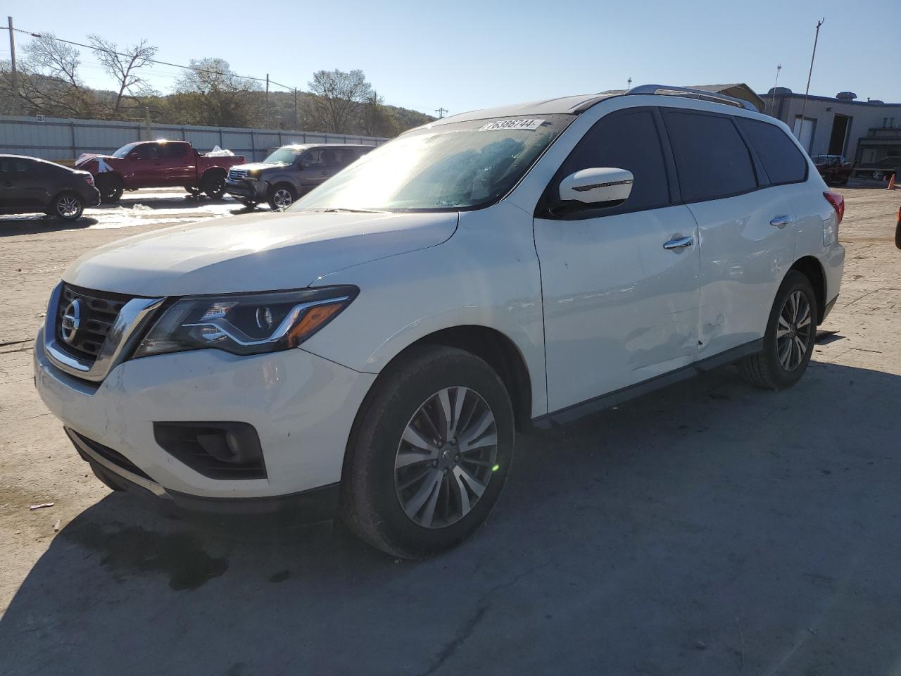 NISSAN PATHFINDER 2017