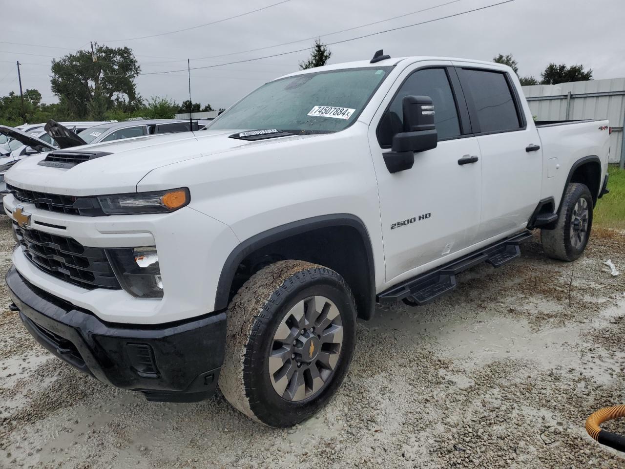 CHEVROLET SILVERADO 2024