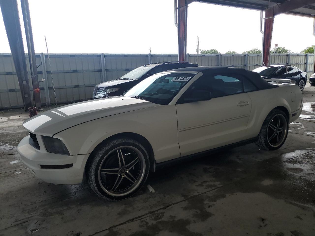 FORD MUSTANG 2006