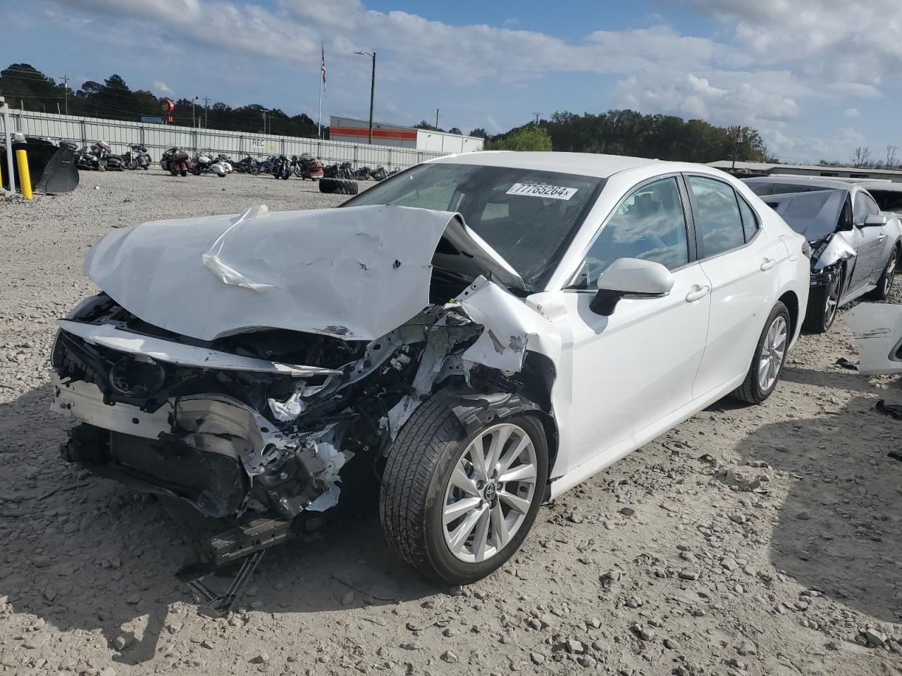 TOYOTA CAMRY LE 2024