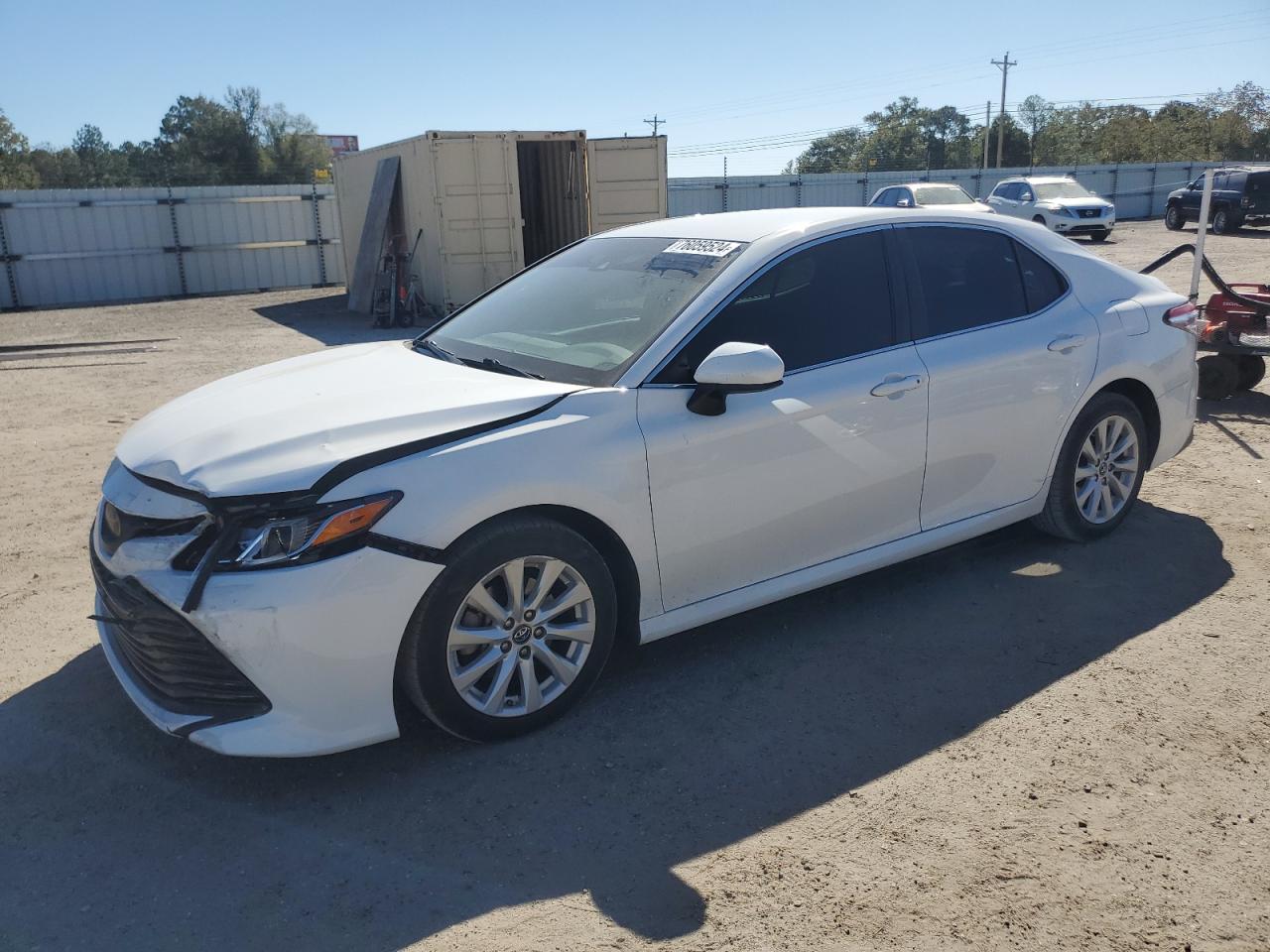TOYOTA CAMRY LE 2018