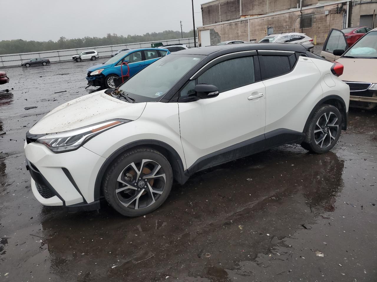TOYOTA C-HR XLE 2020