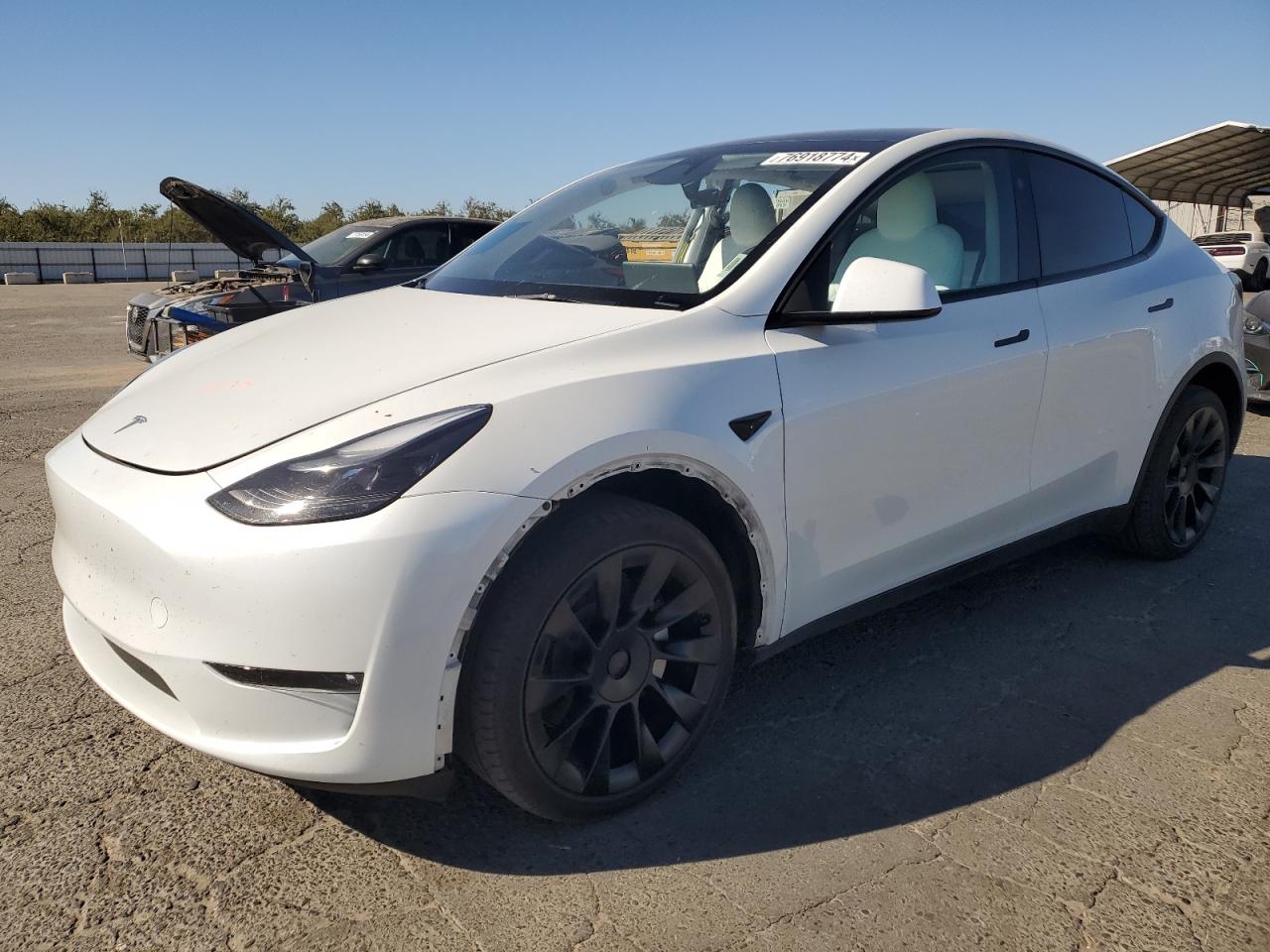 TESLA MODEL Y 2023
